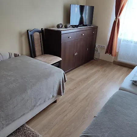 Barnabas Rusnak V Sukromi Apartment