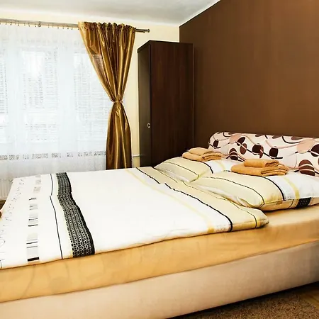 Barnabas Rusnak V Sukromi Apartment *
